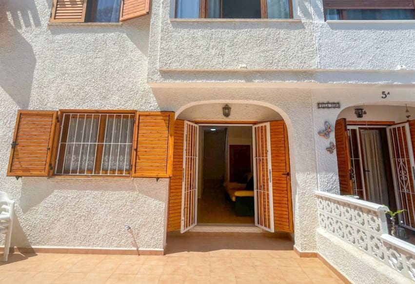 3 soverom Hus til salgs i Playa Flamenca - € 289 000 (Ref: 9994624)