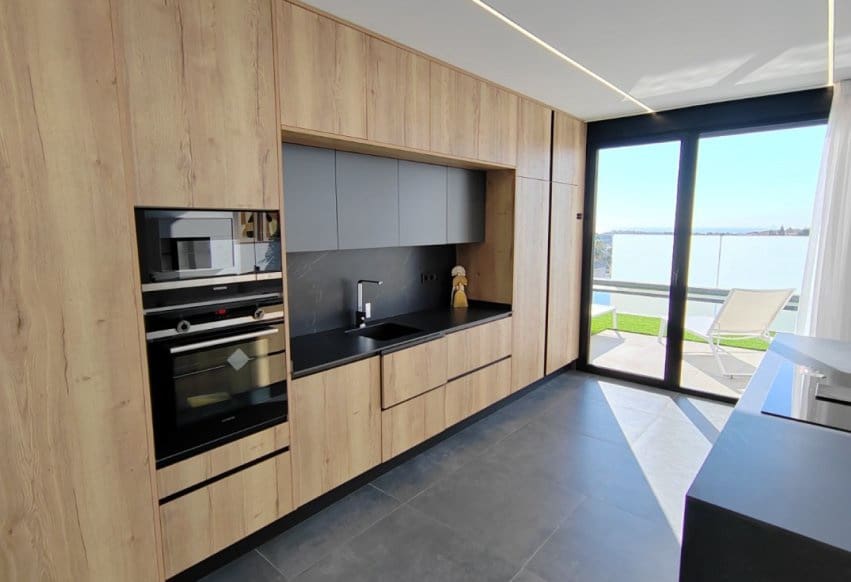 3 slaapkamer Villa te koop in Torrevieja met zwembad - € 750.000 (Ref: 9994644)