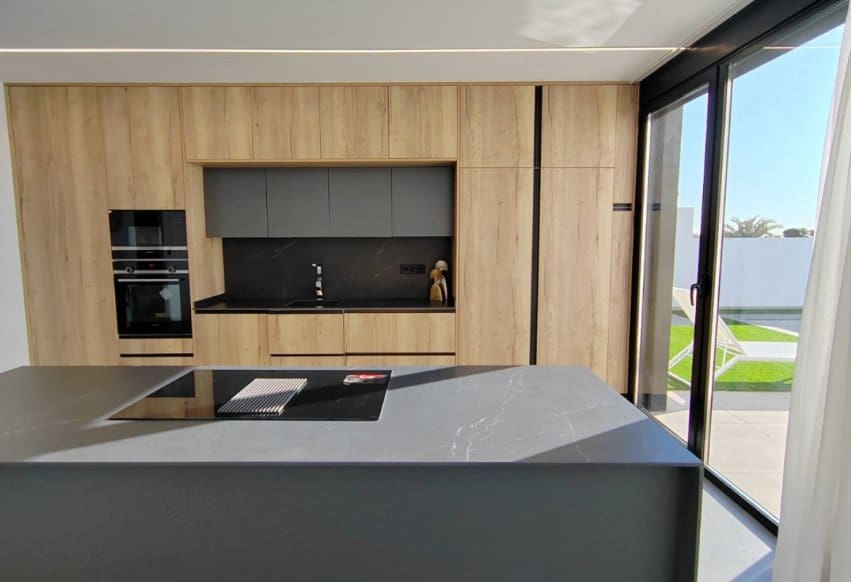 3 slaapkamer Villa te koop in Torrevieja met zwembad - € 750.000 (Ref: 9994644)