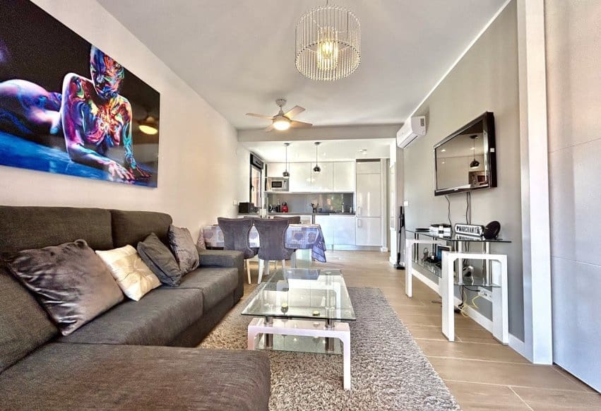 2 bedroom Apartment for sale in Villamartin with pool - € 260,000 (Ref: 9994646)