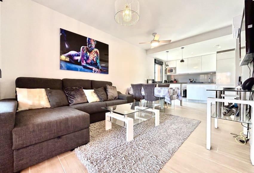 2 bedroom Apartment for sale in Villamartin with pool - € 260,000 (Ref: 9994646)