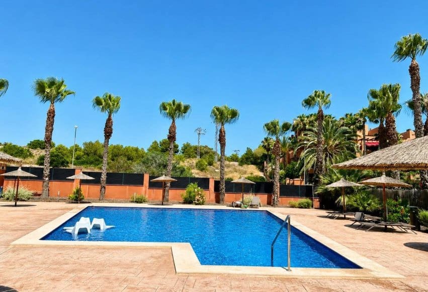 2 bedroom Apartment for sale in Villamartin with pool - € 260,000 (Ref: 9994646)