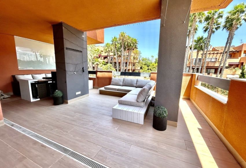 2 bedroom Apartment for sale in Villamartin with pool - € 260,000 (Ref: 9994646)
