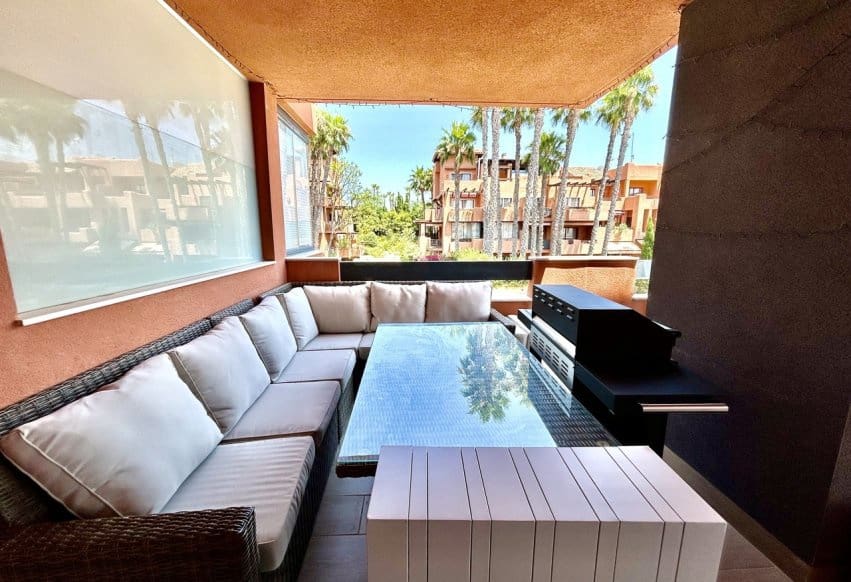 2 bedroom Apartment for sale in Villamartin with pool - € 260,000 (Ref: 9994646)