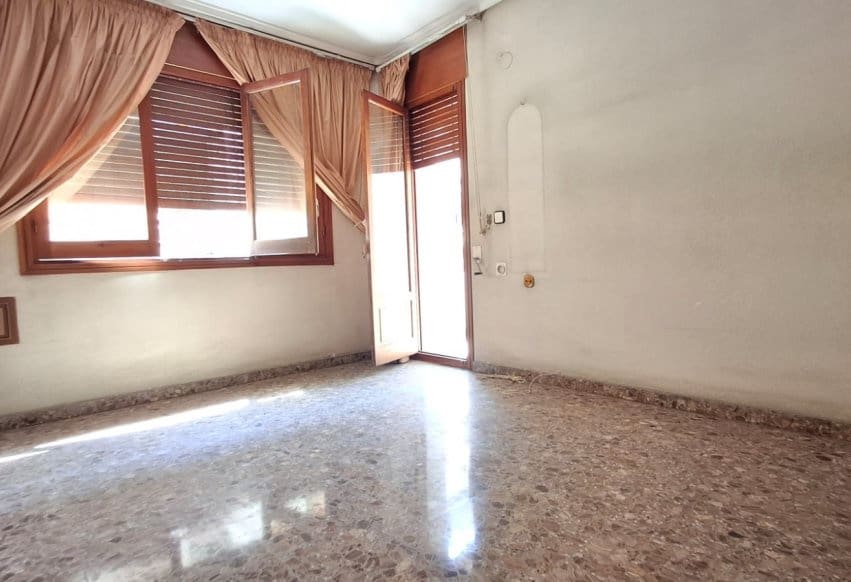 Apartamento de 4 habitaciones en Orihuela en venta - 220.000 € (Ref: 9994647)