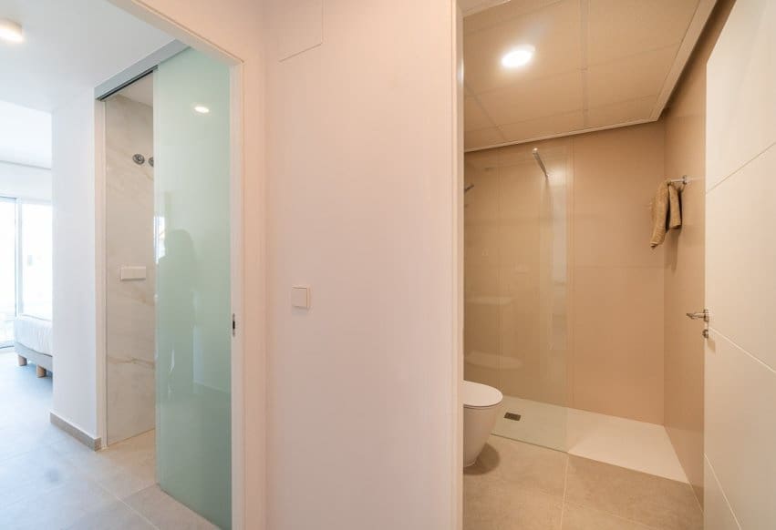 3 sypialnia Penthouse na sprzedaż w Orihuela Costa z basenem - 625 000 € (Ref: 9994656)