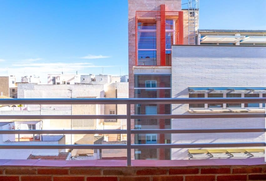 2 soverom Penthouse til salgs i Torrevieja - € 349 000 (Ref: 9994657)