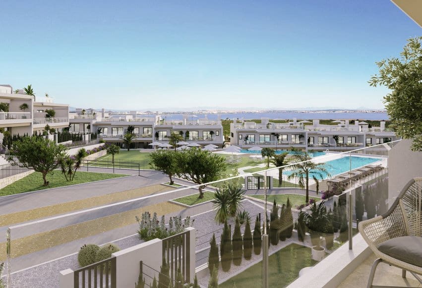 2 slaapkamer Bungalow te koop in Torrevieja met zwembad - € 288.000 (Ref: 9995953)