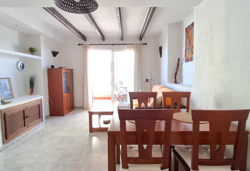 2 slaapkamer Appartement te koop in Torrevieja - € 254.000 (Ref: 9998155)