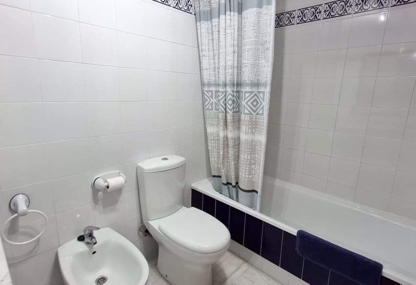 2 slaapkamer Appartement te koop in Torrevieja - € 254.000 (Ref: 9998155)