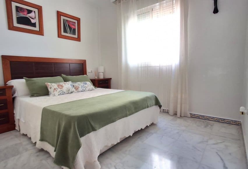 2 slaapkamer Appartement te koop in Torrevieja - € 254.000 (Ref: 9998155)
