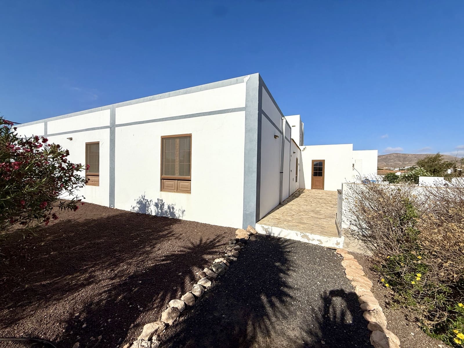4 Zimmer Villa zu verkaufen in Casillas del Angel mit Pool Garage - 540.000 € (Ref: 10001026)