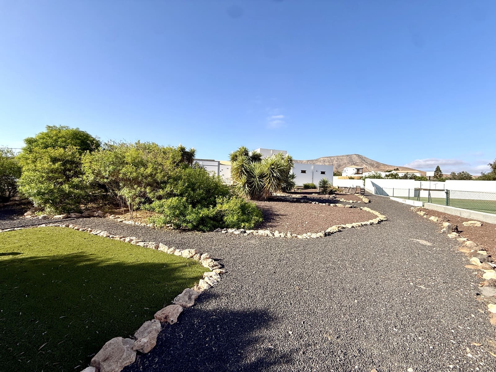 4 Zimmer Villa zu verkaufen in Casillas del Angel mit Pool Garage - 540.000 € (Ref: 10001026)
