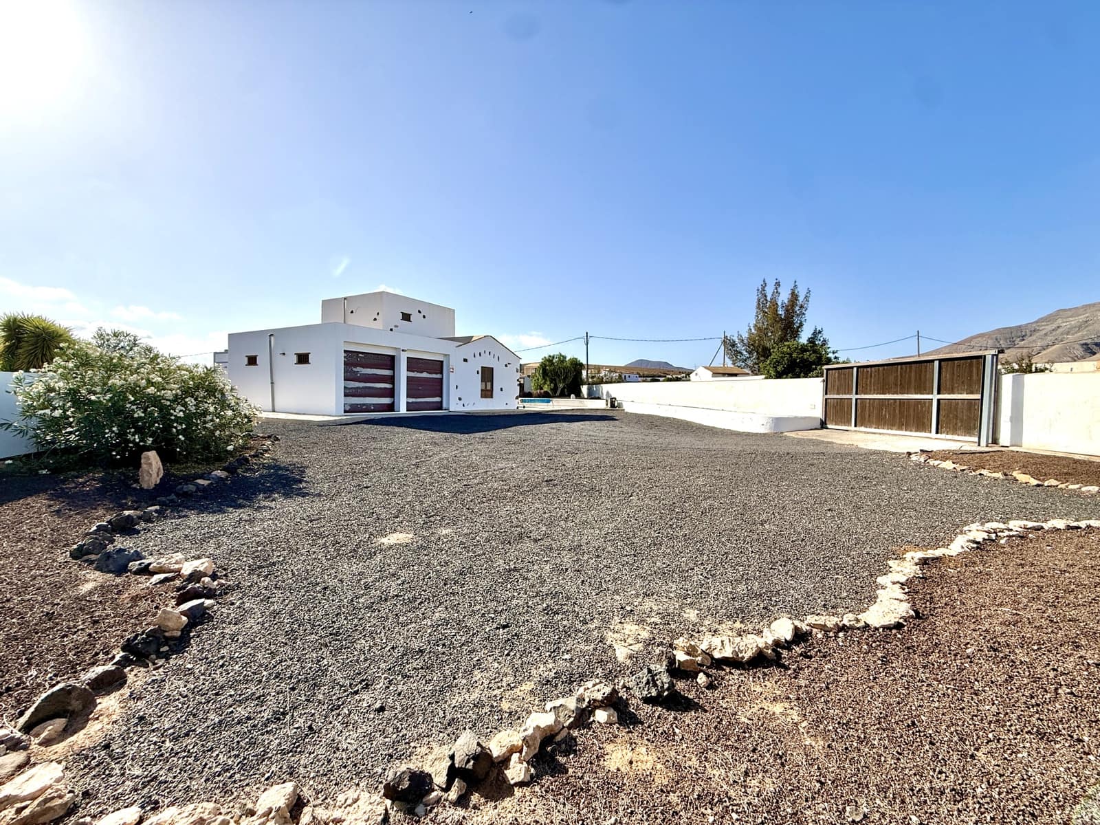 4 Zimmer Villa zu verkaufen in Casillas del Angel mit Pool Garage - 540.000 € (Ref: 10001026)
