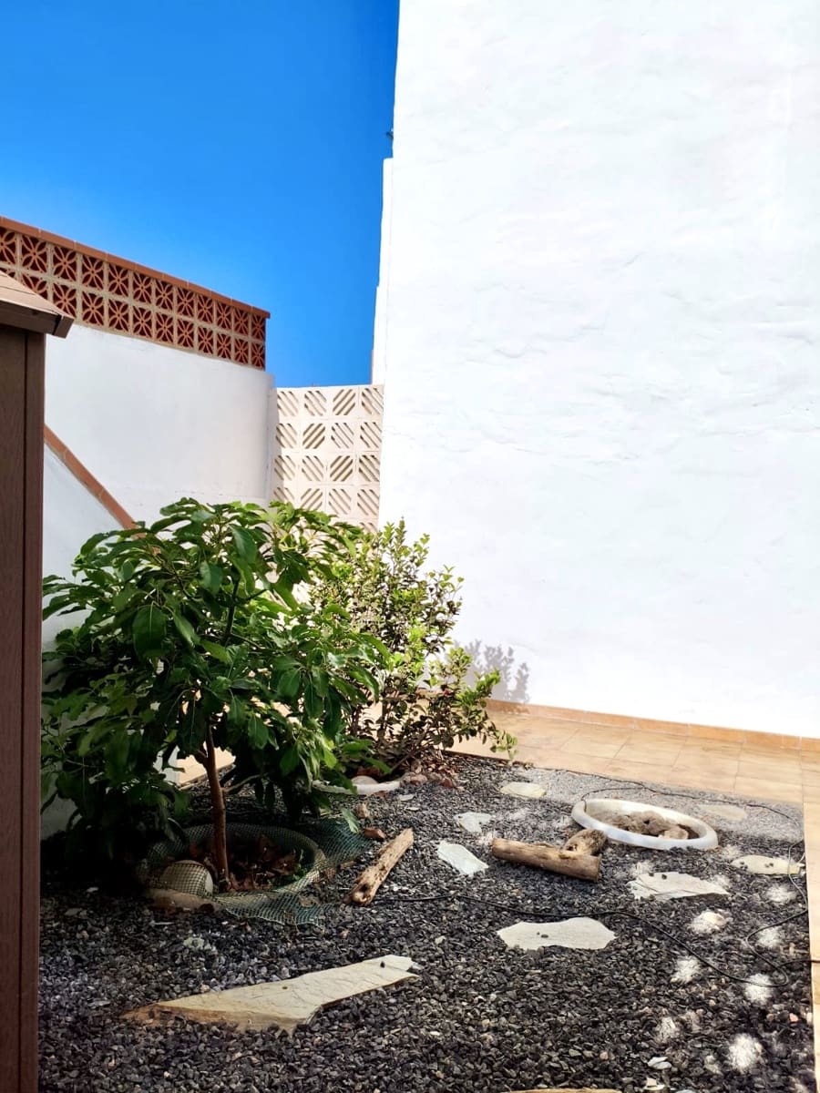 2 Zimmer Reihenhaus zu verkaufen in Caleta de Fuste mit Pool - 259.000 € (Ref: 10033215)