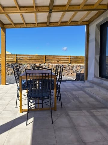 4 soveværelse Villa til salg i Lajares, La Oliva med swimmingpool garage - € 890.000 (Ref: 10091636)