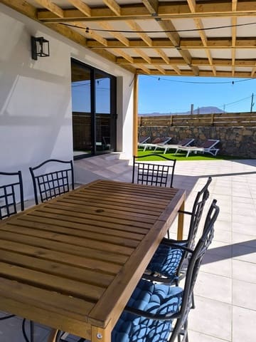 4 soveværelse Villa til salg i Lajares, La Oliva med swimmingpool garage - € 890.000 (Ref: 10091636)