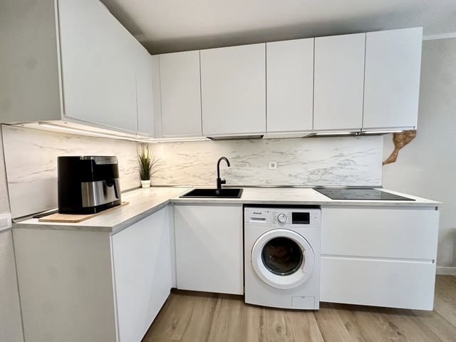 Apartamento de 1 habitación en Caleta de Fuste, Antigua en venta con piscina - 180.000 € (Ref: 10118217)