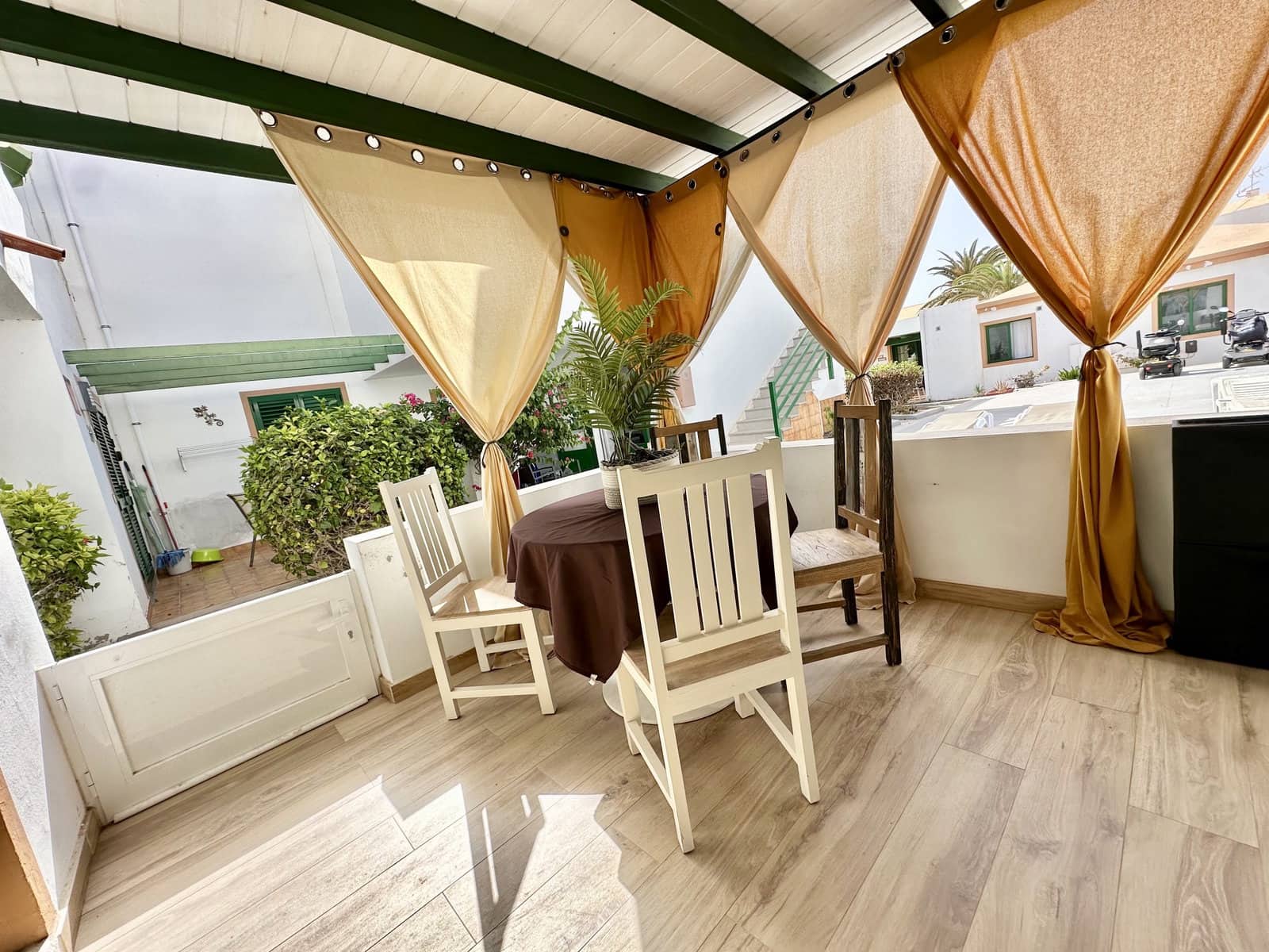 Apartamento de 1 habitación en Caleta de Fuste en venta con piscina - 180.000 € (Ref: 10118217)