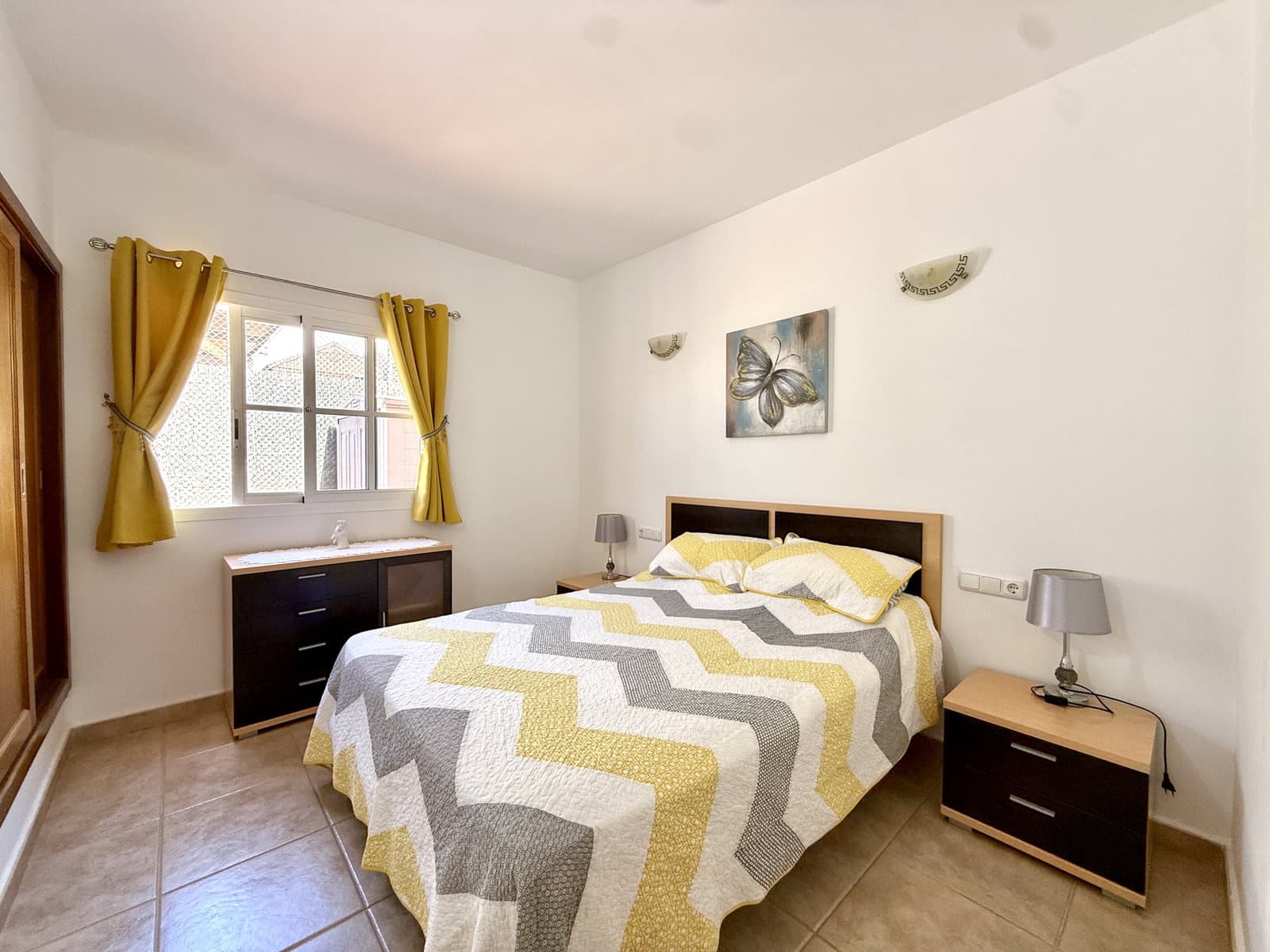 2 bedroom Bungalow for sale in Caleta de Fuste with pool garage - € 299,000 (Ref: 10120829)