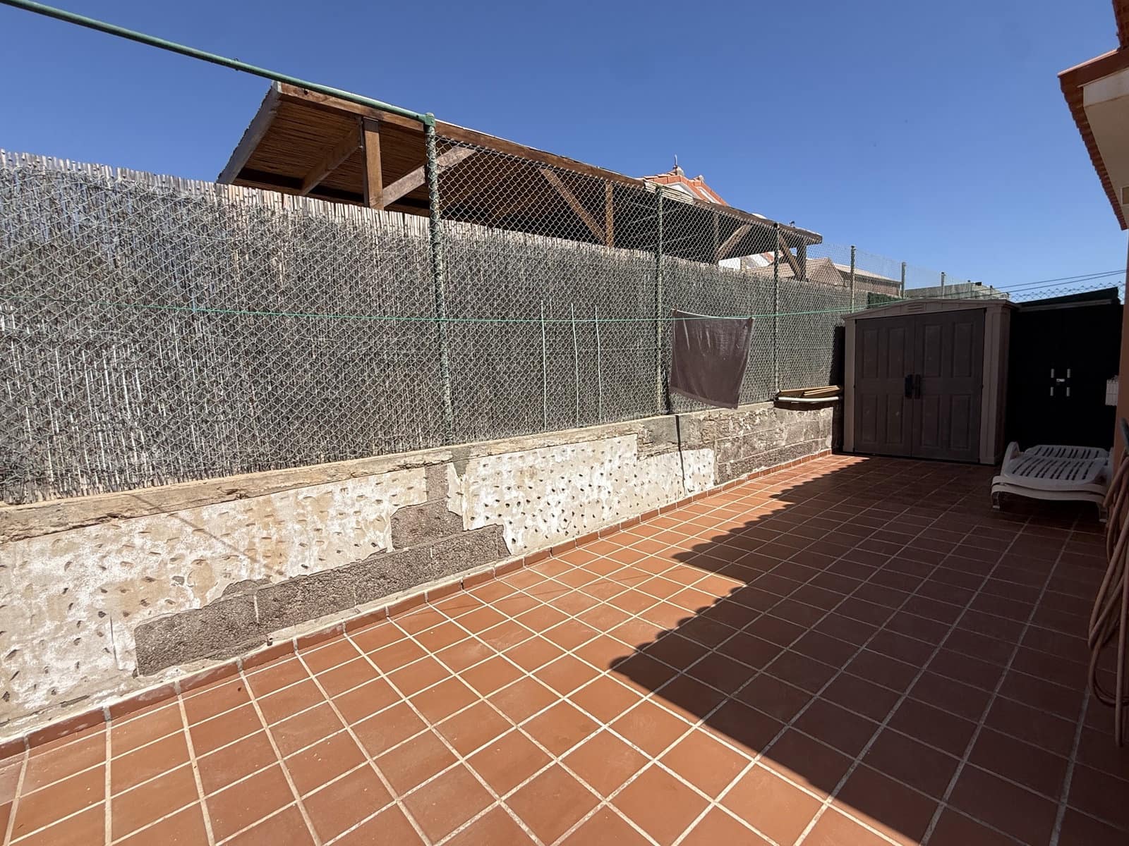 2 bedroom Bungalow for sale in Caleta de Fuste with pool garage - € 299,000 (Ref: 10120829)