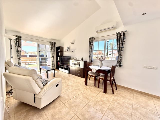 2 chambre Bungalow à vendre à Caleta de Fuste, Antigua avec piscine garage - 299 000 € (Ref: 10120829)
