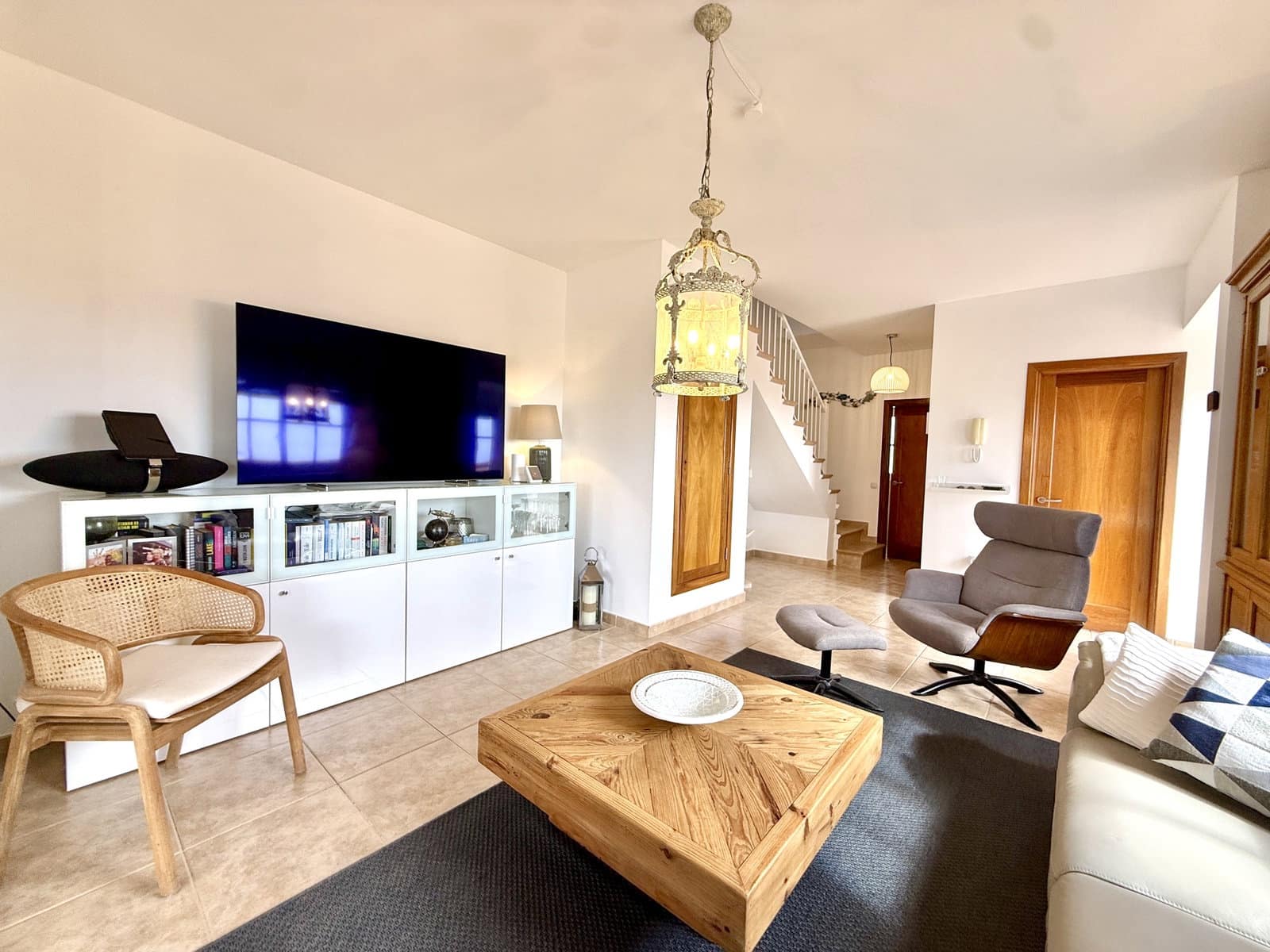 2 bedroom Apartment for sale in Caleta de Fuste with pool garage - € 349,000 (Ref: 10145242)