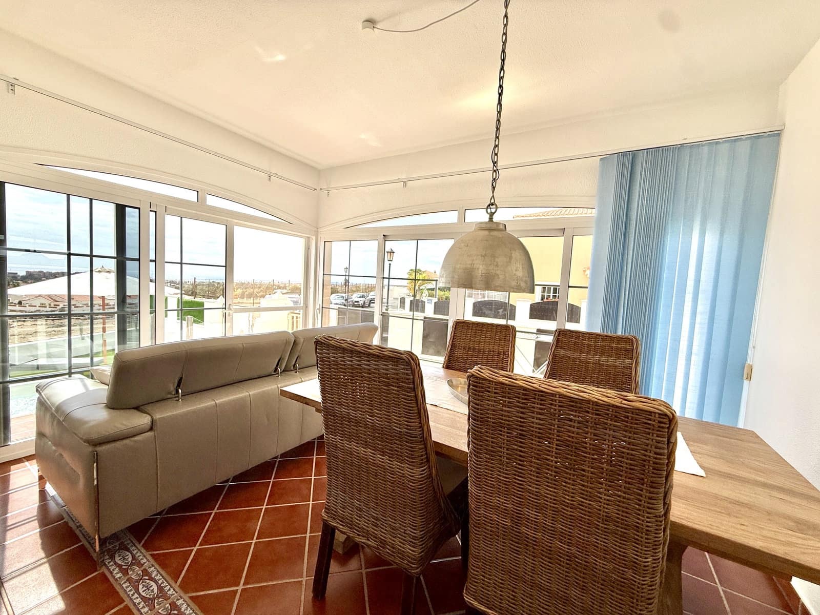 2 bedroom Apartment for sale in Caleta de Fuste with pool garage - € 349,000 (Ref: 10145242)