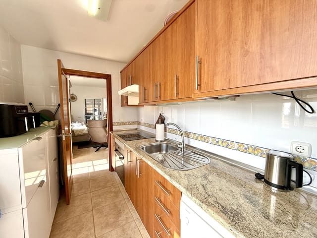 2 bedroom Apartment for sale in Caleta de Fuste, Antigua with pool garage - € 349,000 (Ref: 10145242)