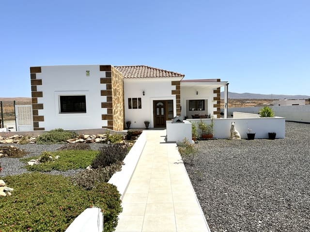 4 sovrum Villa till salu i Triquivijate, Antigua med pool - 475 000 € (Ref: 7963123)