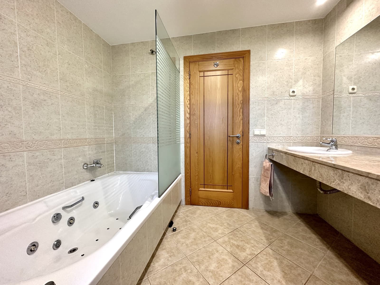 3 soveværelse Villa til salg i Caleta de Fuste med swimmingpool garage - € 749.000 (Ref: 7963140)