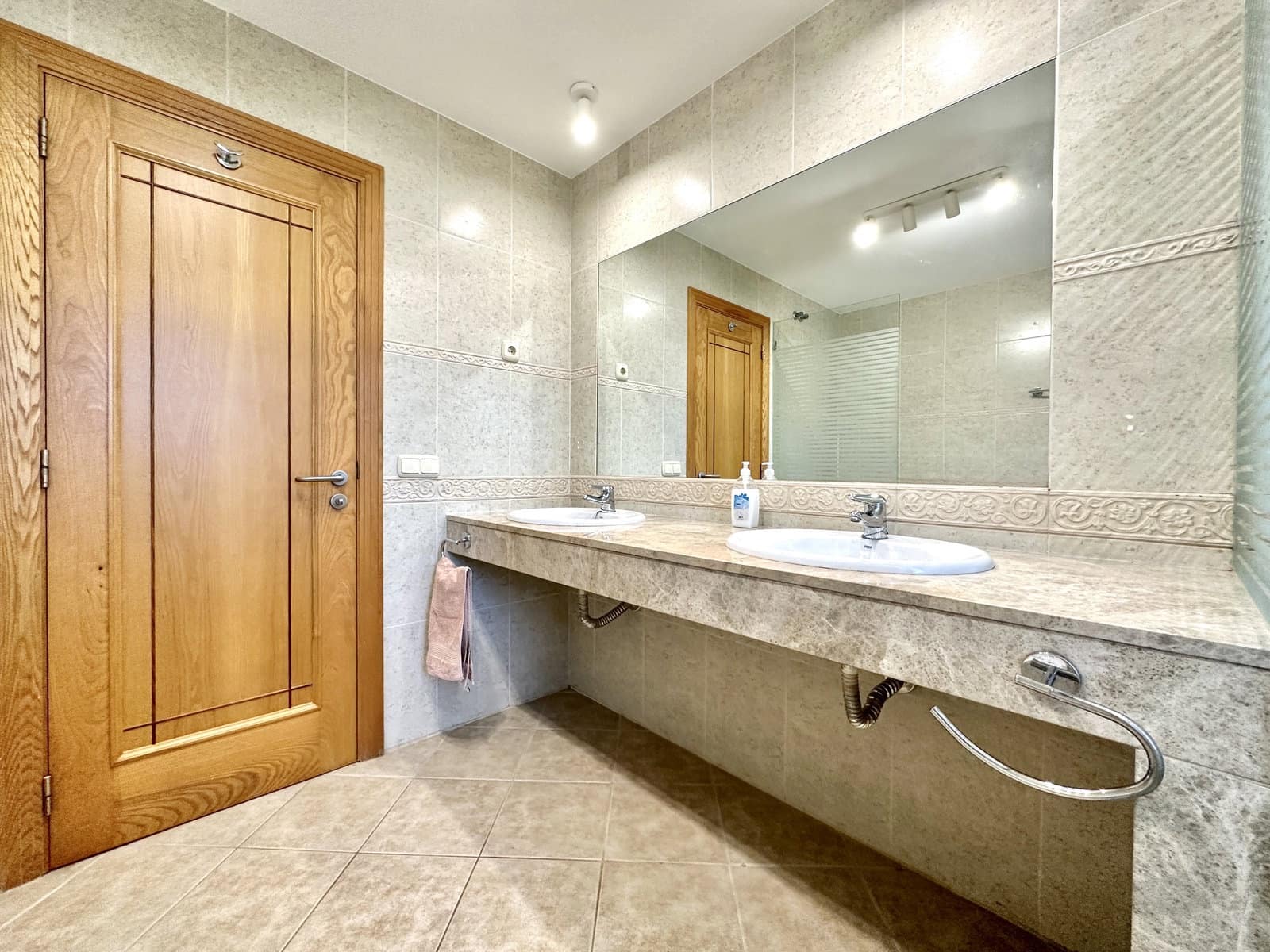 3 soveværelse Villa til salg i Caleta de Fuste med swimmingpool garage - € 749.000 (Ref: 7963140)