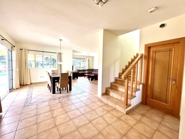 3 soveværelse Villa til salg i Caleta de Fuste, Antigua med swimmingpool garage - € 749.000 (Ref: 7963140)