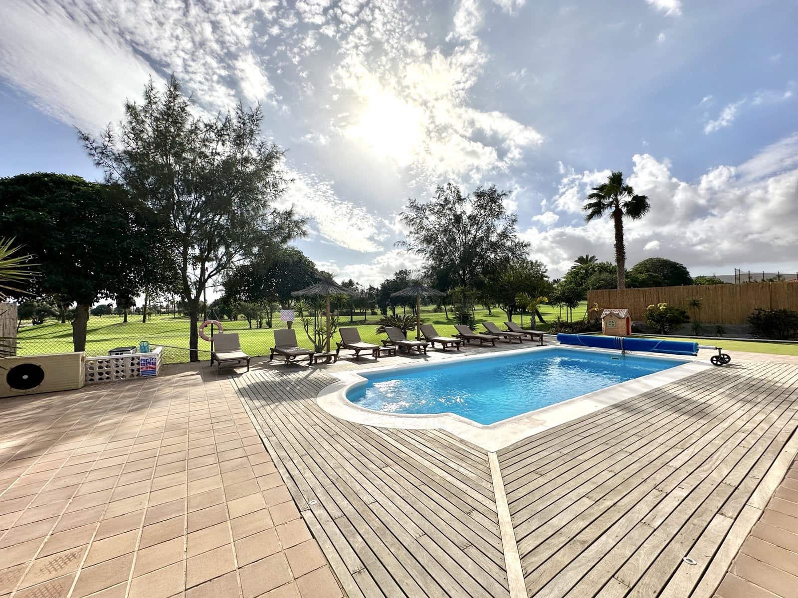 3 soveværelse Villa til salg i Caleta de Fuste med swimmingpool garage - € 749.000 (Ref: 7963140)