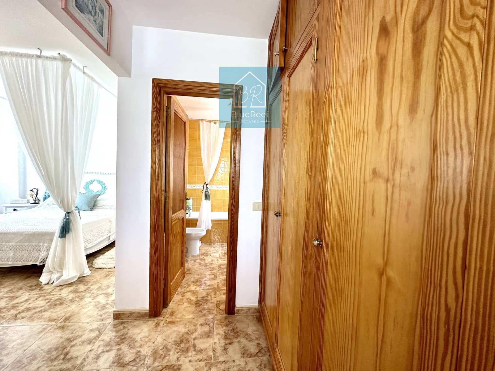 3 soverom Villa til salgs i La Oliva med svømmebasseng garasje - € 475 000 (Ref: 7963581)