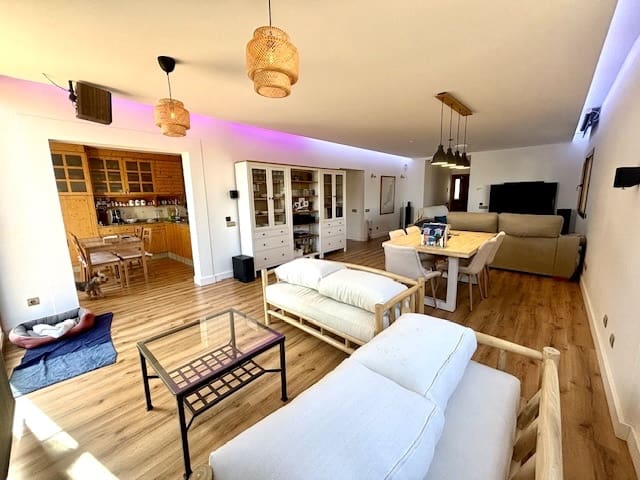 4 soveværelse Byhus til salg i Triquivijate med swimmingpool - € 550.000 (Ref: 8487093)