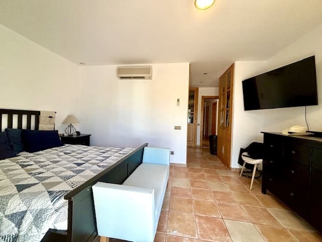 4 soveværelse Byhus til salg i Triquivijate med swimmingpool - € 550.000 (Ref: 8487093)