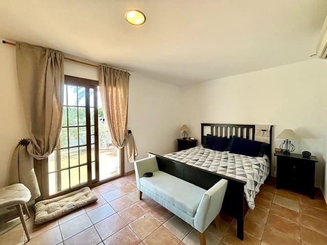 4 soveværelse Byhus til salg i Triquivijate med swimmingpool - € 550.000 (Ref: 8487093)