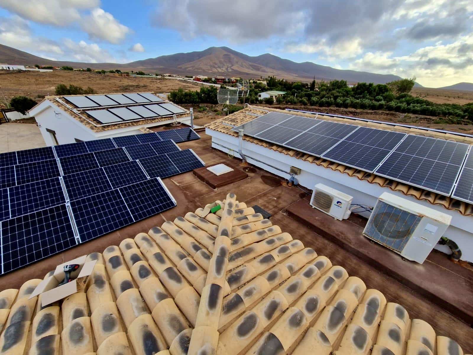 4 soveværelse Byhus til salg i Triquivijate med swimmingpool - € 550.000 (Ref: 8487093)