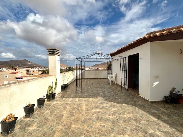 3 bedroom Apartment for sale in La Oliva - € 279,000 (Ref: 8581078)