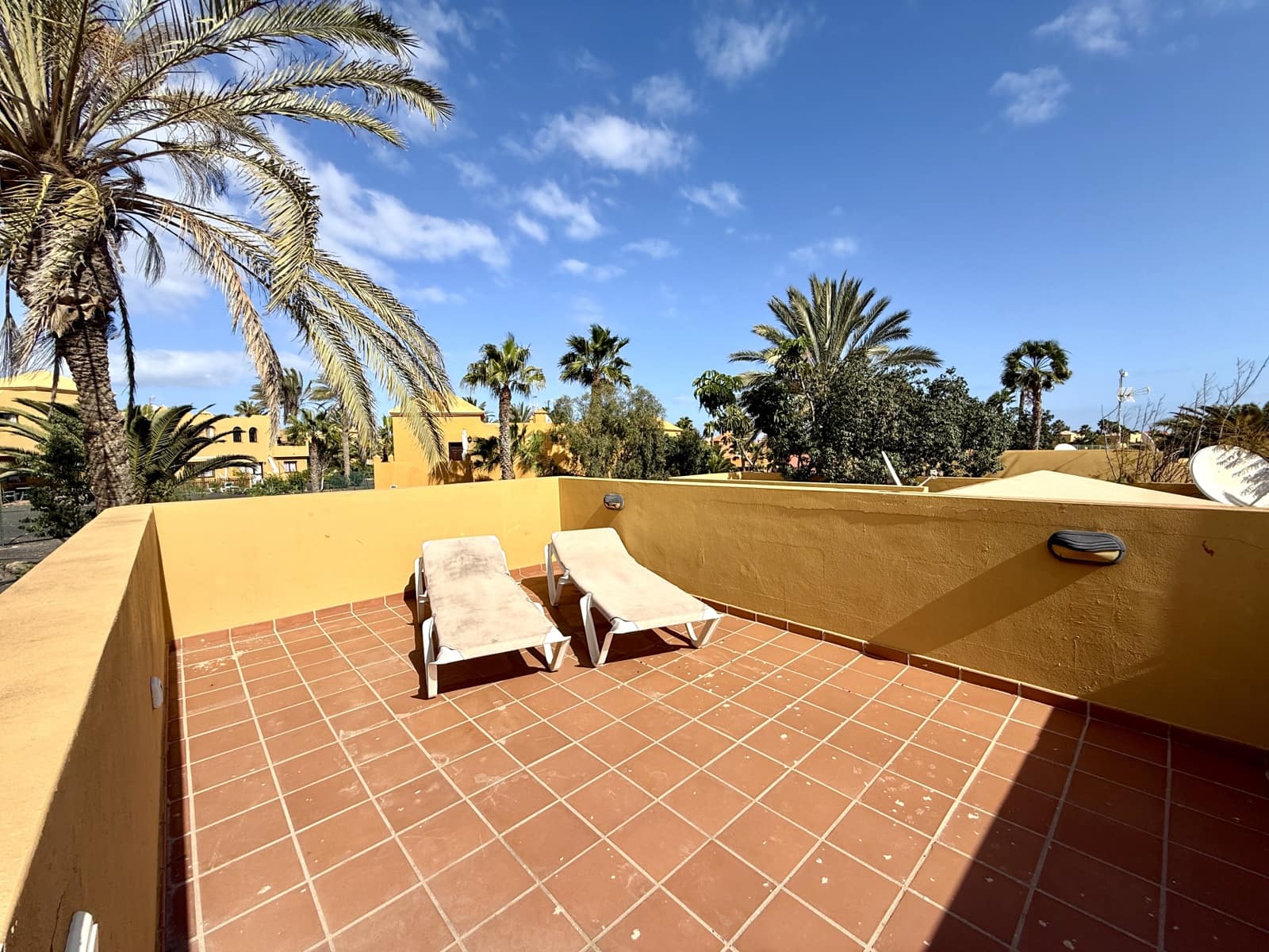 3 soveværelse Villa til salg i Corralejo med swimmingpool garage - € 480.000 (Ref: 8829949)