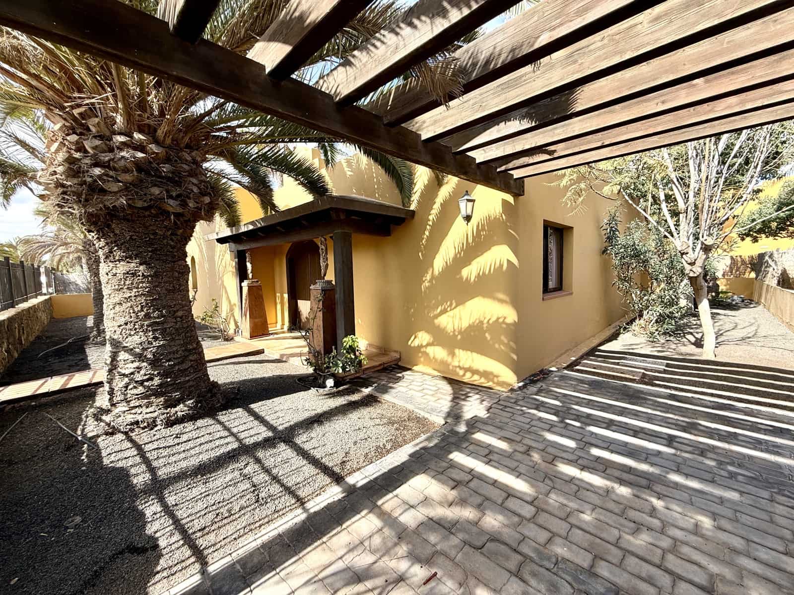 3 soveværelse Villa til salg i Corralejo med swimmingpool garage - € 480.000 (Ref: 8829949)