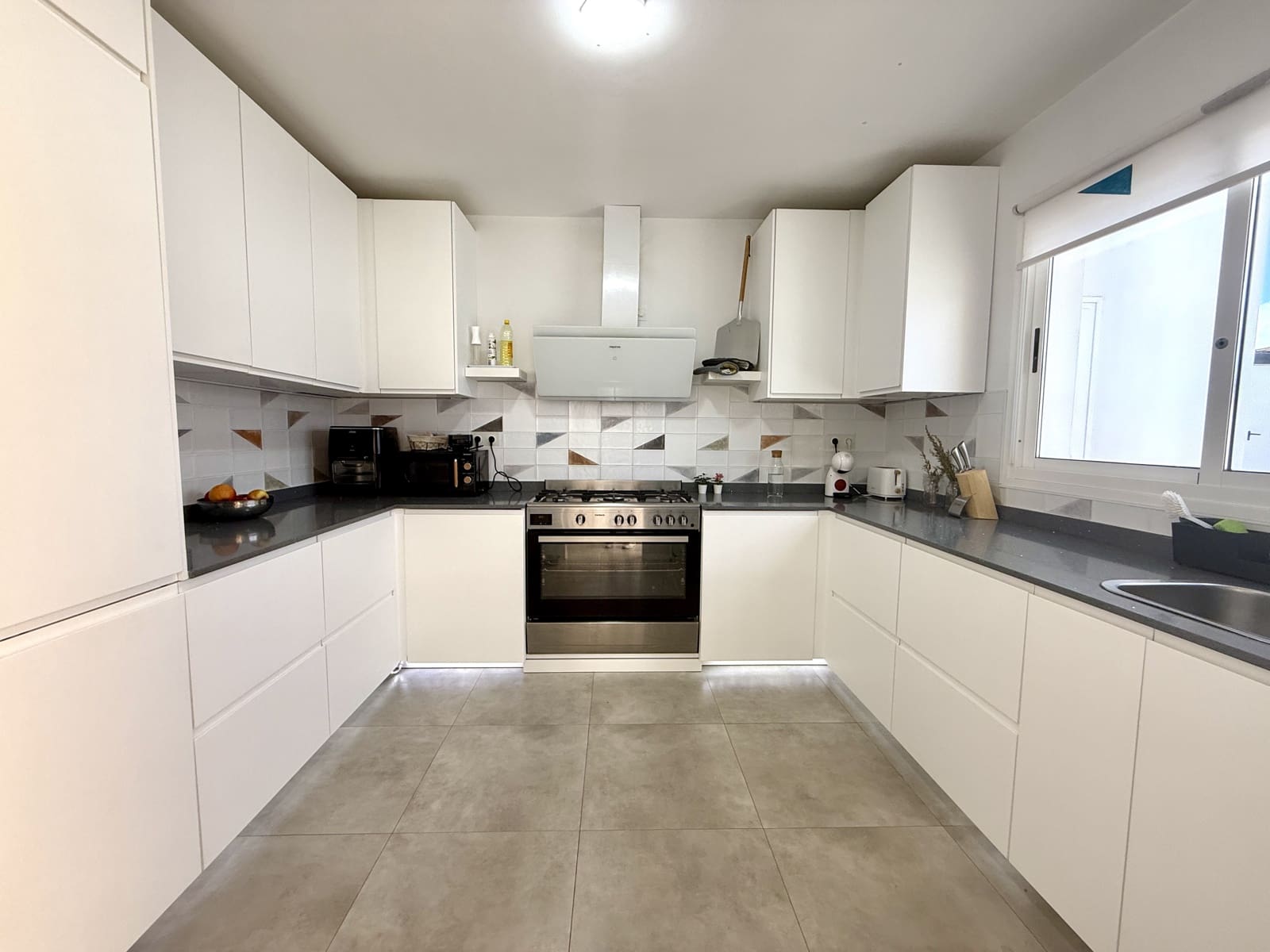 3 soveværelse Villa til salg i Triquivijate - € 675.000 (Ref: 8885821)