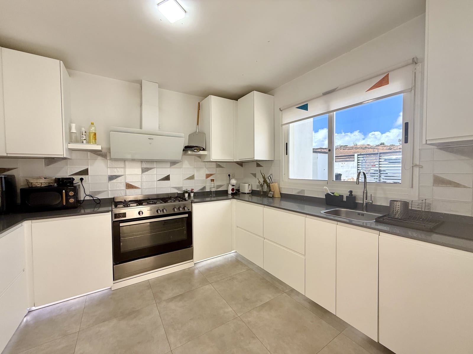 3 soveværelse Villa til salg i Triquivijate - € 675.000 (Ref: 8885821)