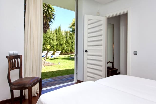 3 chambre Villa/Maison à vendre à Corralejo, La Oliva avec piscine garage - 1 150 000 € (Ref: 8940960)