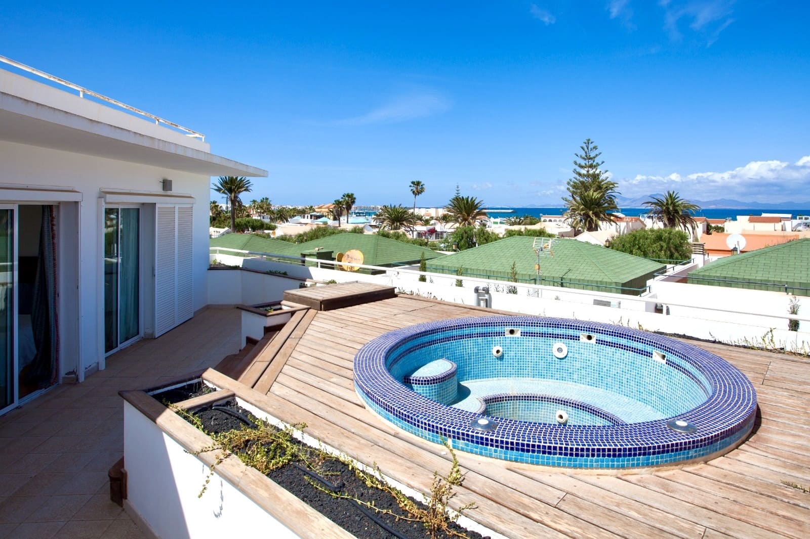 3 soveværelse Villa til salg i Corralejo med swimmingpool garage - € 1.150.000 (Ref: 8940960)