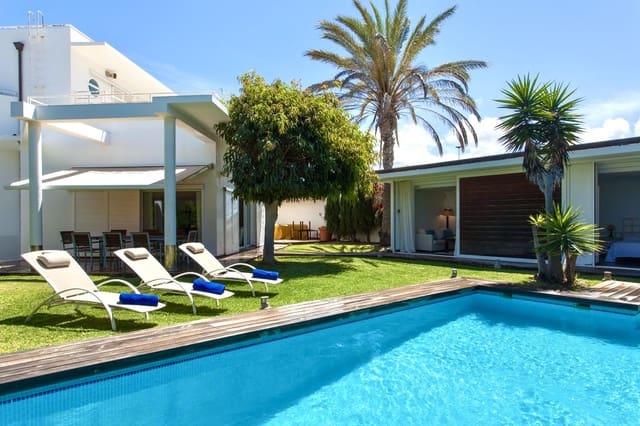 3 chambre Villa/Maison à vendre à Corralejo, La Oliva avec piscine garage - 1 150 000 € (Ref: 8940960)