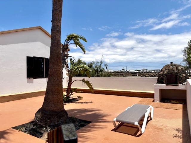 3 soveværelse Finca/Landehus til salg i Lajares med swimmingpool garage - € 1.300.000 (Ref: 9101602)