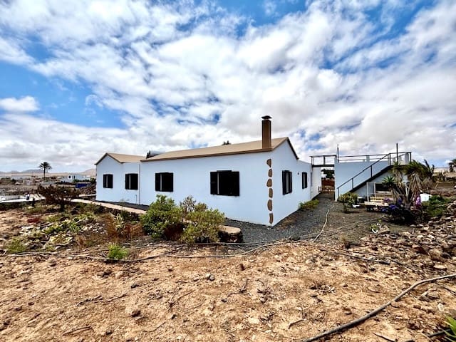 3 soveværelse Finca/Landehus til salg i Lajares med swimmingpool garage - € 1.300.000 (Ref: 9101602)