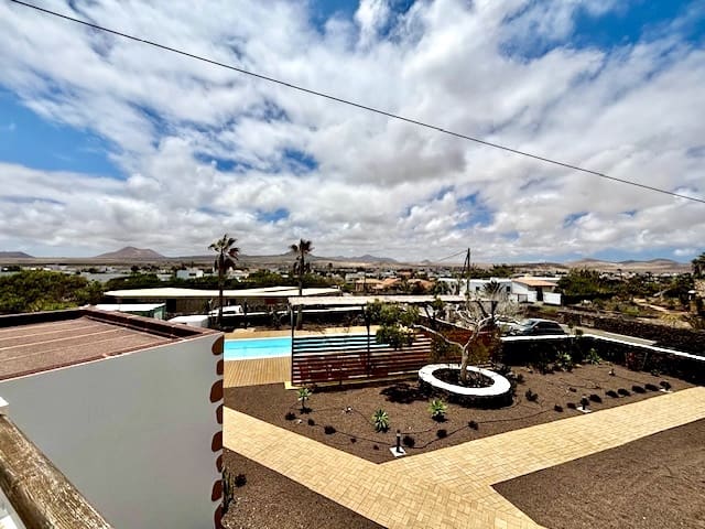 3 soveværelse Finca/Landehus til salg i Lajares med swimmingpool garage - € 1.300.000 (Ref: 9101602)